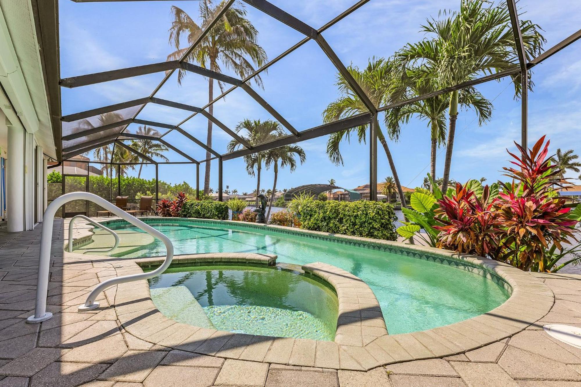 Island House Sw Cape - Waterfront Private Home Locally Owned & Managed, Fair & Honest Pricing Cape Coral Exterior foto